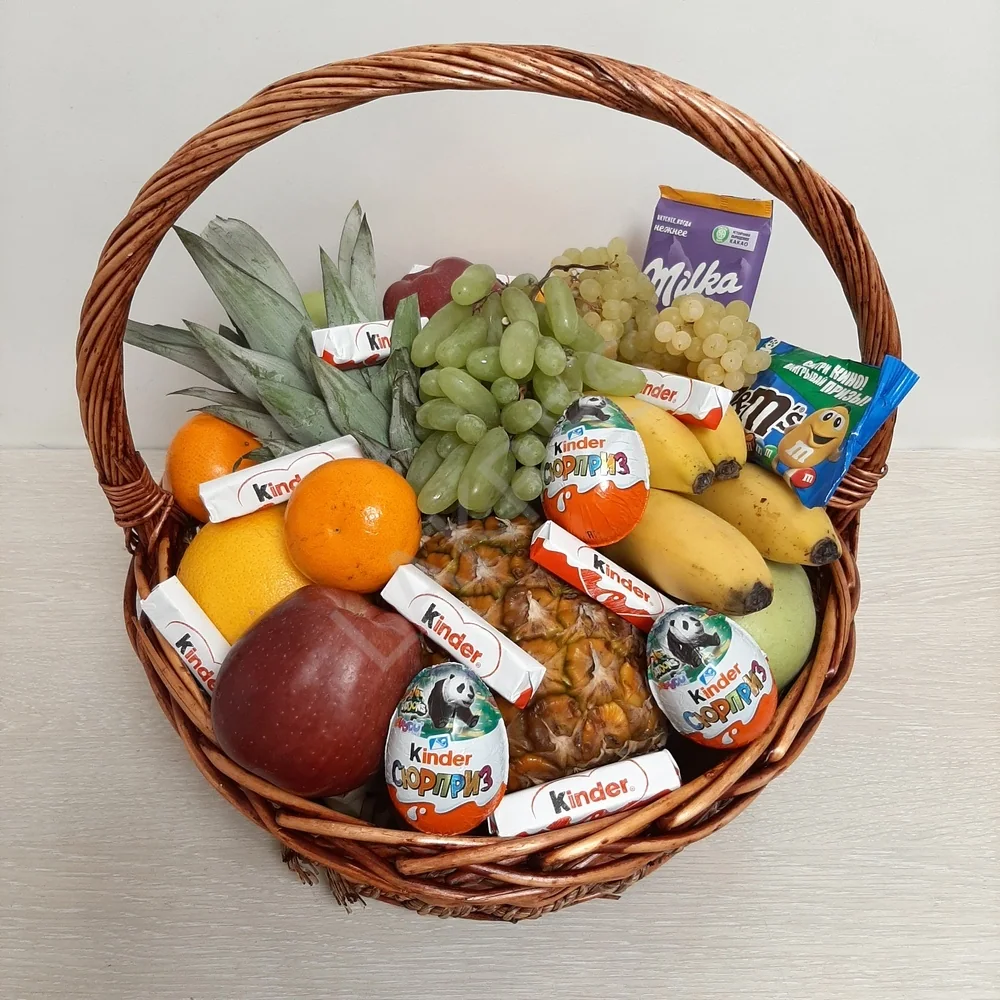 Корзинка фруктов