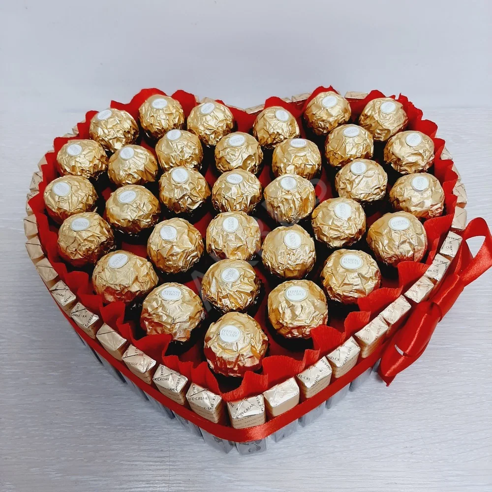 Сердце из конфет Мерси
