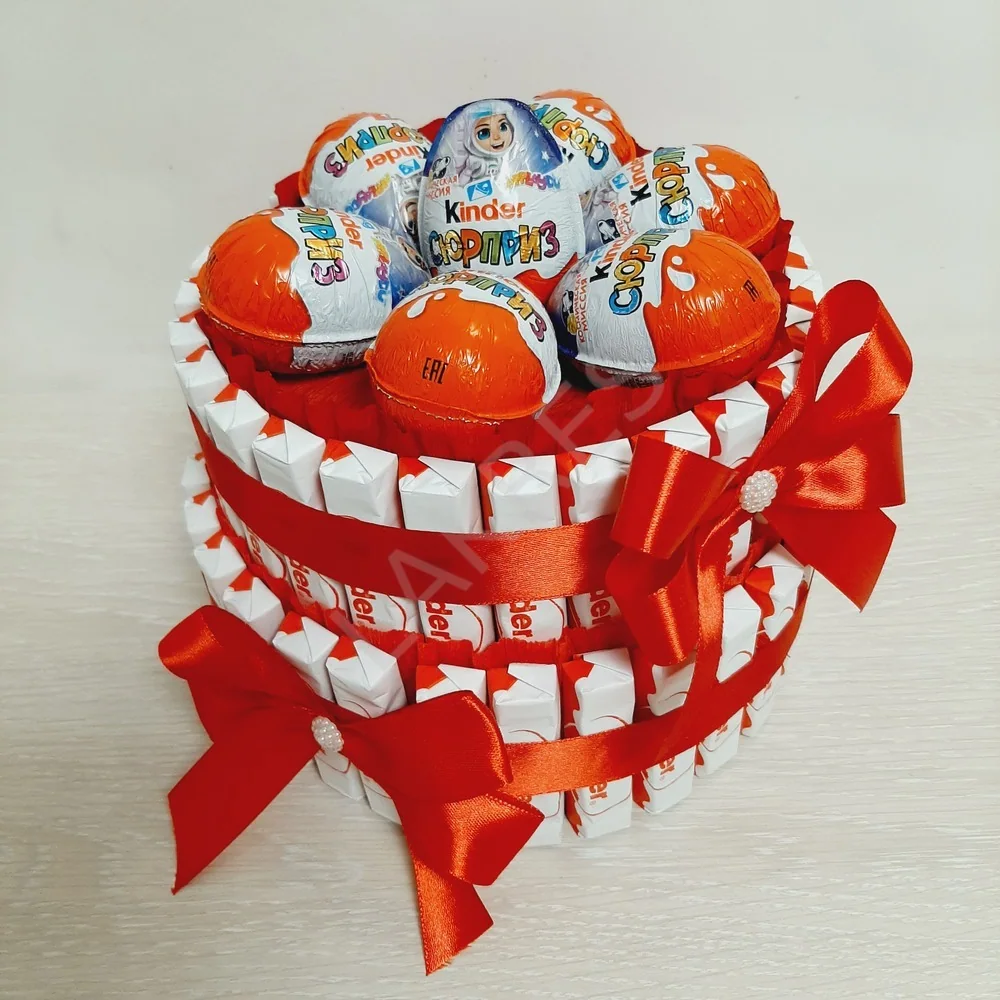 Торт из шоколадок Сюрприз