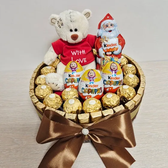 Торт из конфет на Новый год